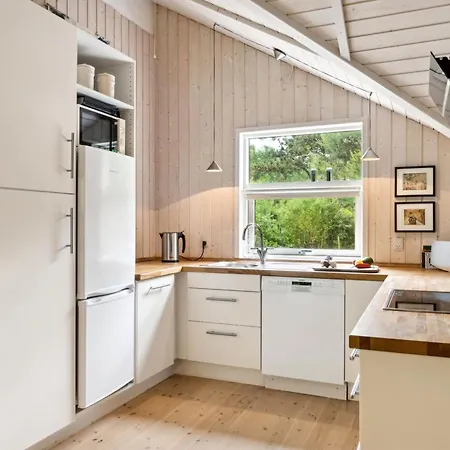 Holiday home Merina - 700m From The Sea In Sealand By Interhome